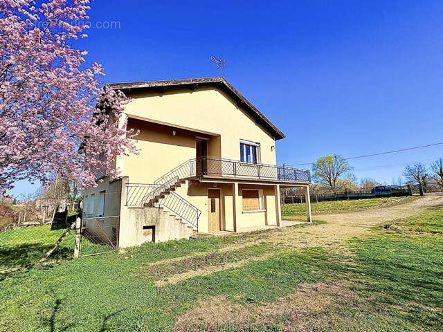 Maison à PUY-GUILLAUME