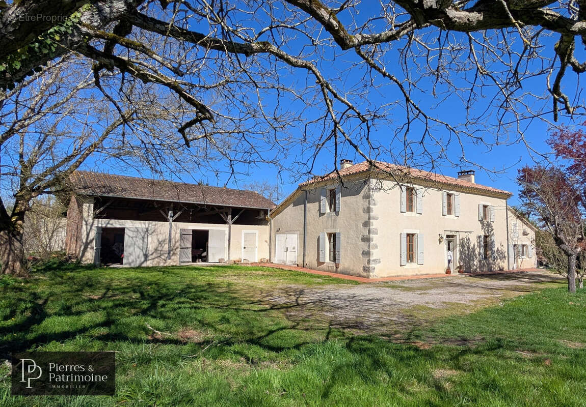 Maison gasconne avec piscine, dépendances dans un joli parc - photo 3