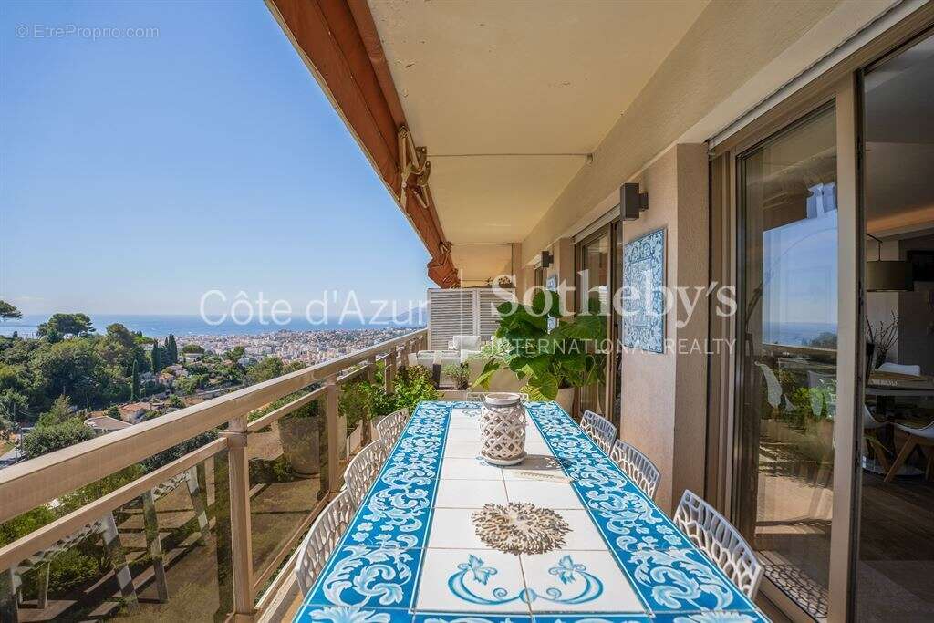 Appartement à LE CANNET