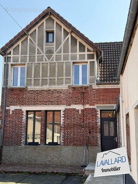 Maison à VILLERS-BRETONNEUX