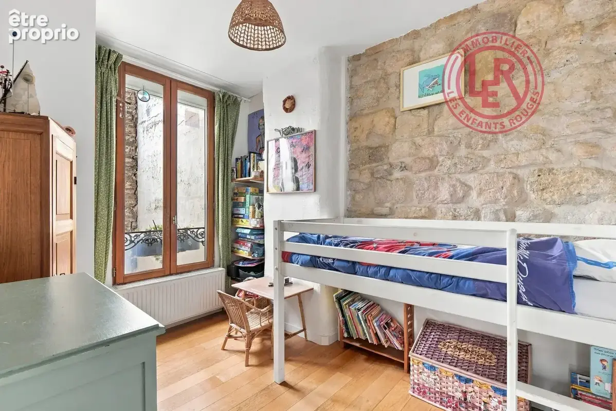 Paris 10ème - Faubourg Saint-Martin - Appartement de 3 Pièces au 4ème étage - photo 6