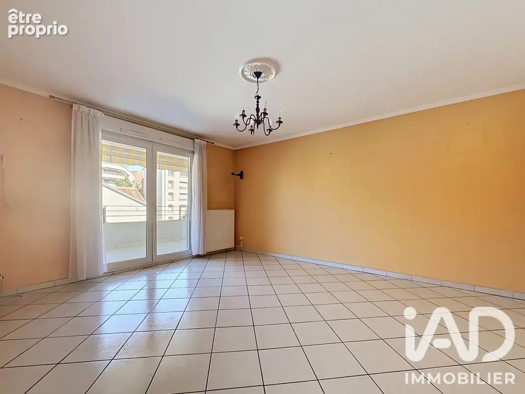 Photo 1 - Appartement à VILLEURBANNE