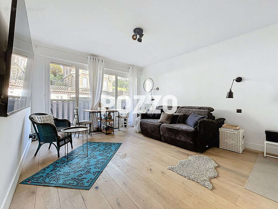 Appartement à TROUVILLE-SUR-MER