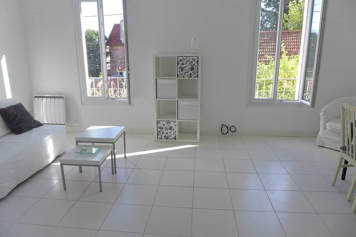 Appartement à GARCHES