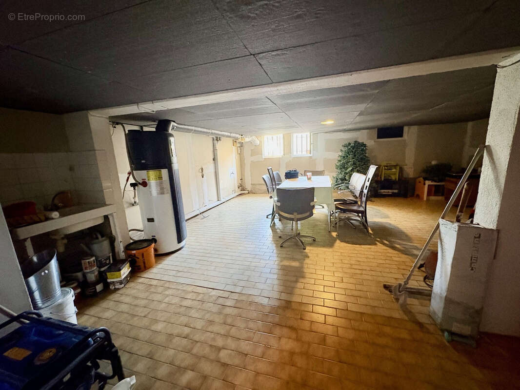 Superbe et Spacieuse villa familiale 210m2 4 chambres + 1 bureau avec vaste séjour lumineux et sous-sol aménageable - photo 9
