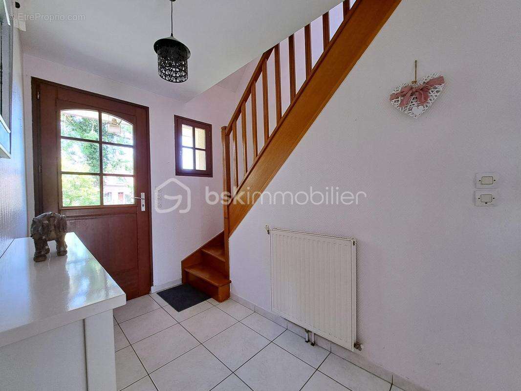 Maison à HUCHENNEVILLE