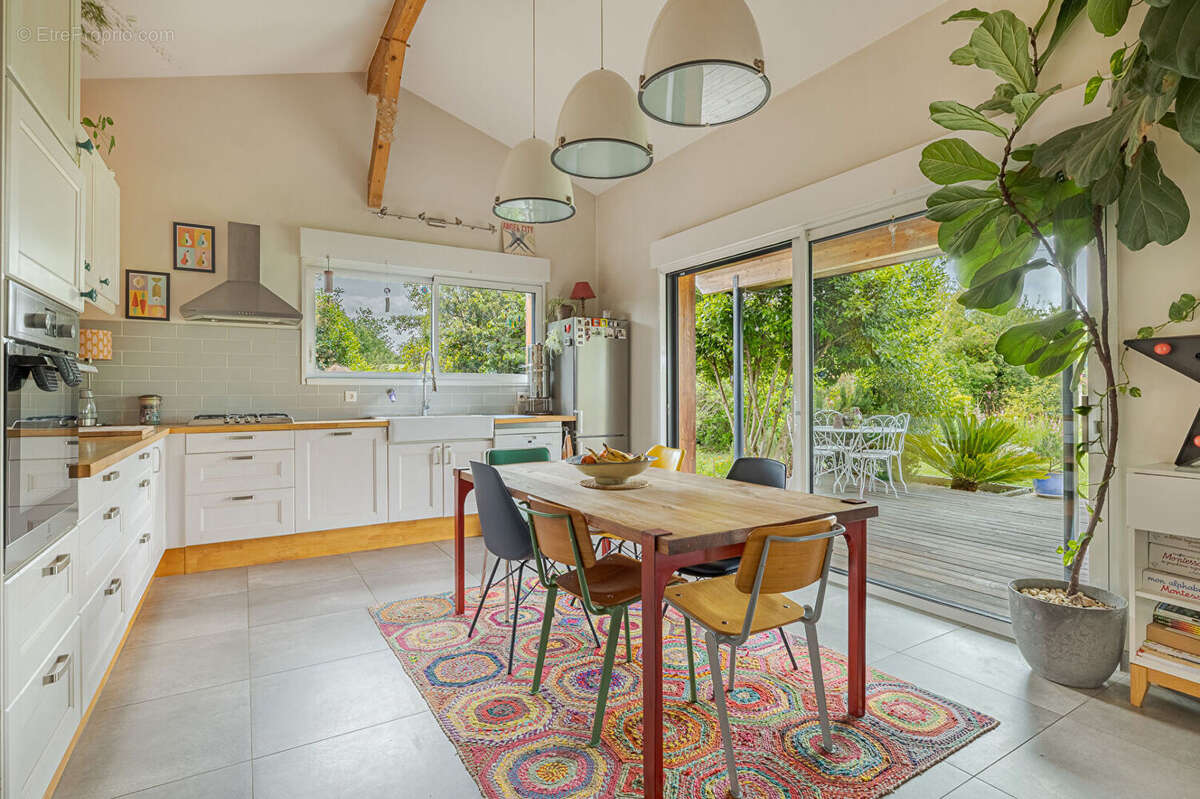 Maison à SAINT-ORENS-DE-GAMEVILLE