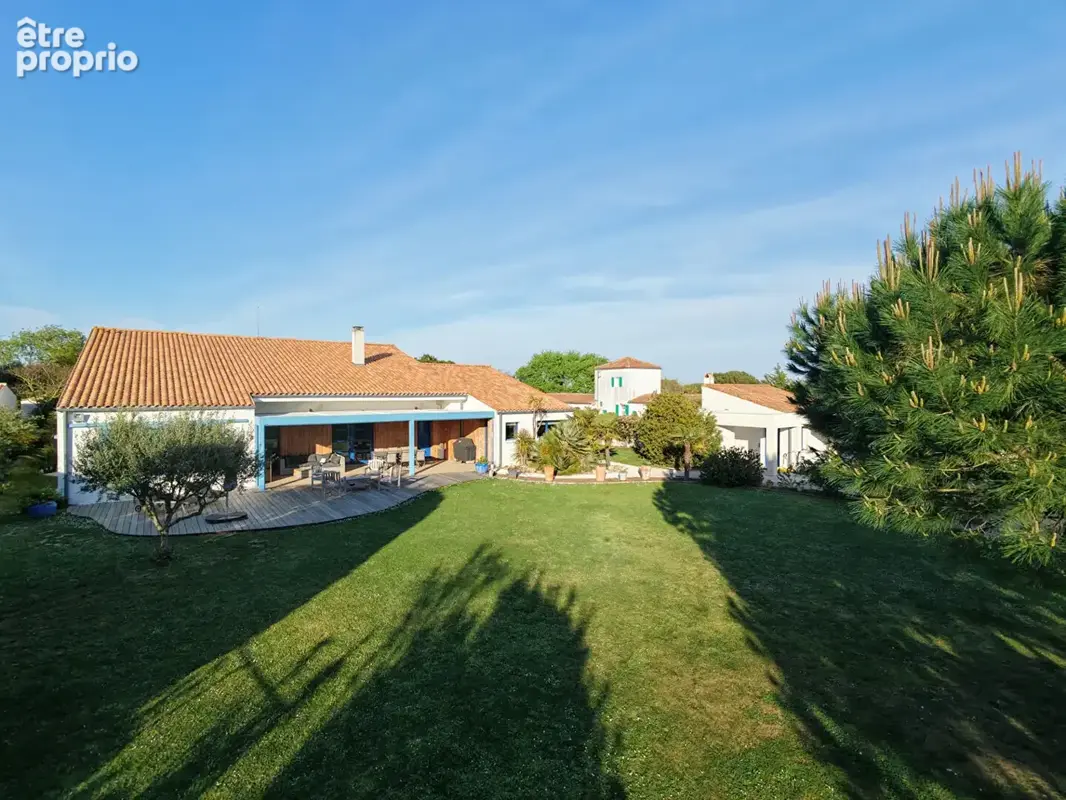 SAINT-DENIS-D'OLERON Demeure contemporaine 12 p. 360 m² - photo 18