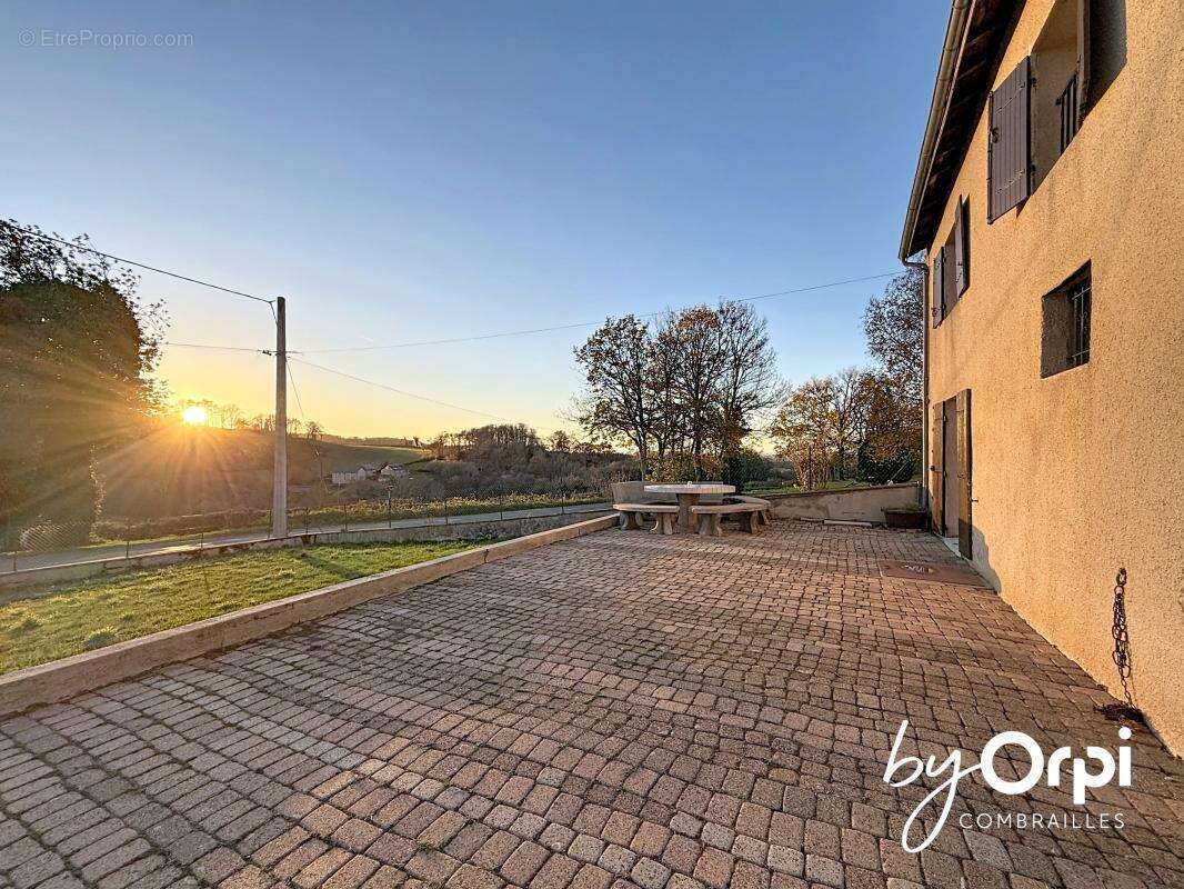 Maison à LE QUARTIER