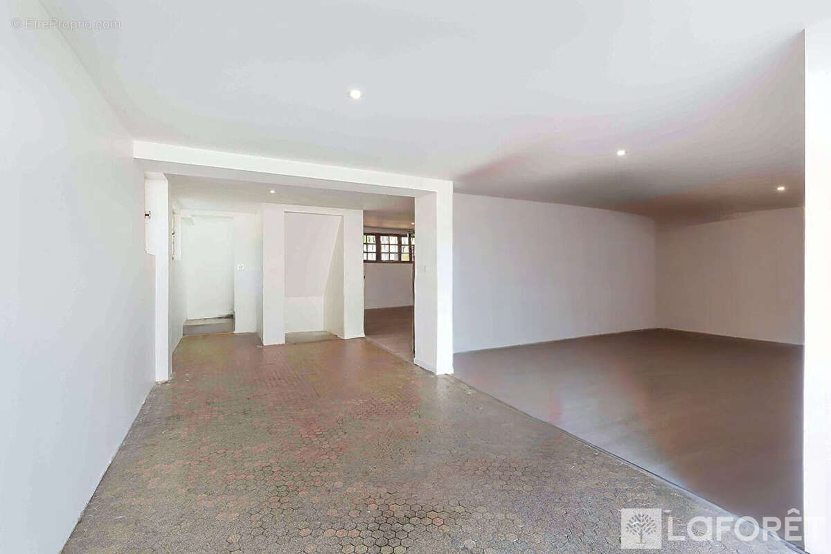 Maison Pusignan 5 pièce(s) 105.45 m2 - photo 9