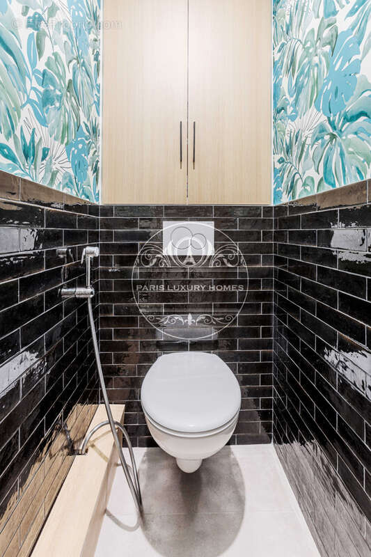 Appartement à PARIS-1E