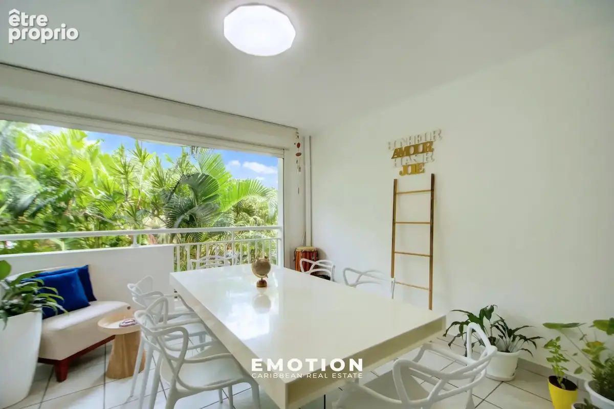 Appartement T3 de 71 m2 avec loggia   Résidence sécurisée avec piscines? - photo 6