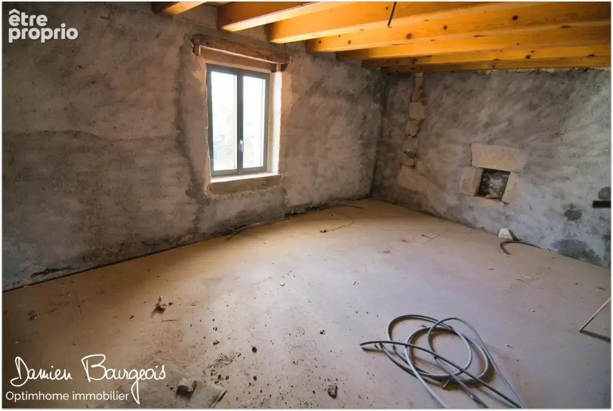 Maison mitoyenne brute avec fort potentiel d' environ 140 m² au sol - photo 12