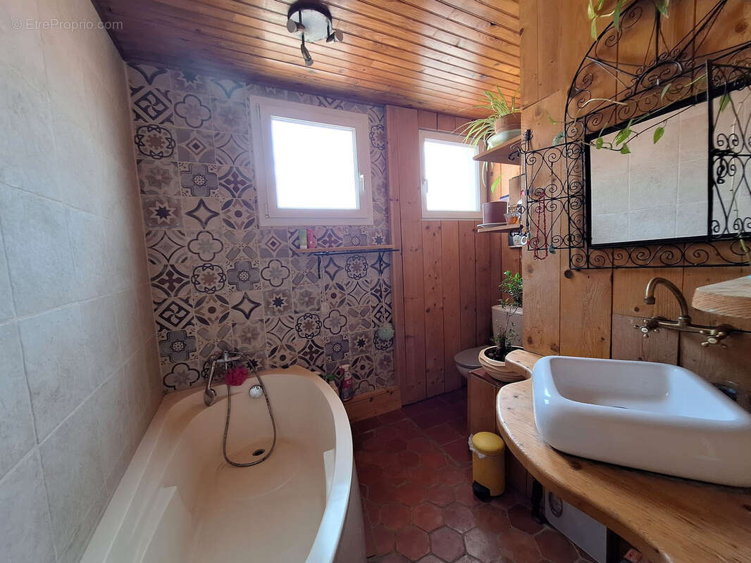 Agréable maison de village avec garage et cour privative. - photo 3