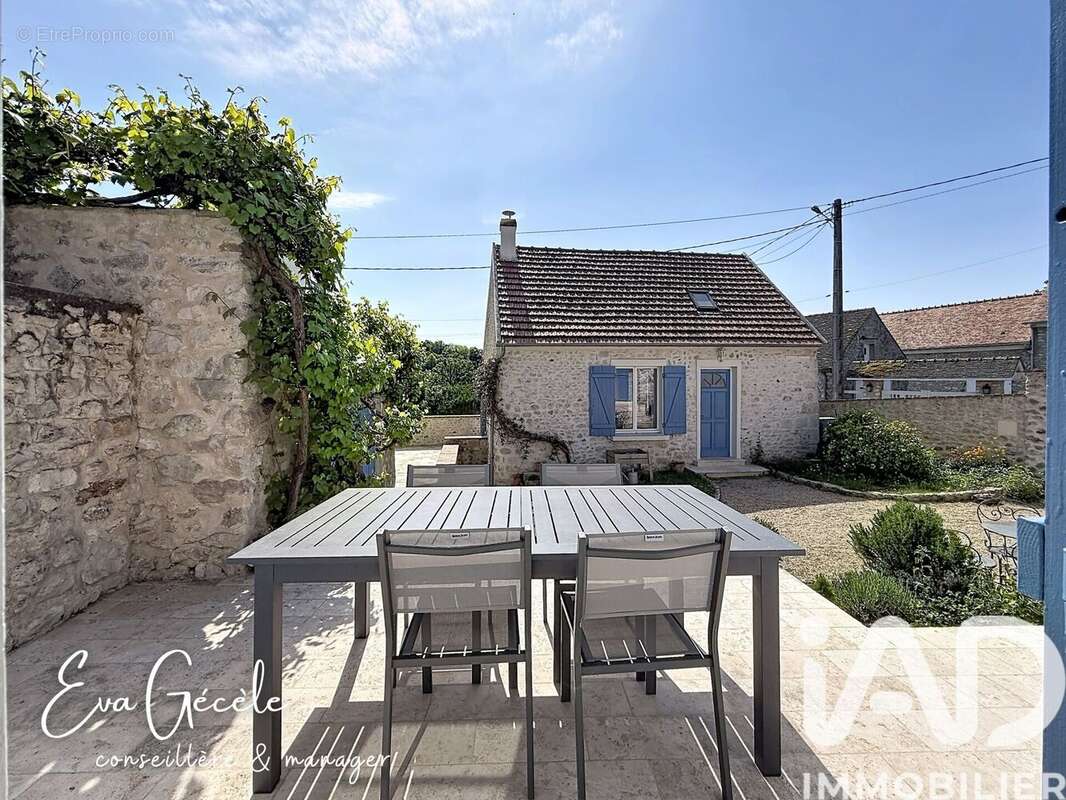 Maison 150 m² à Montchauvet  - photo 7