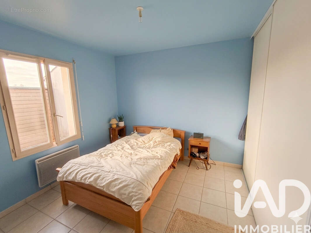 Maison 90 m² à Menigoute  - photo 6