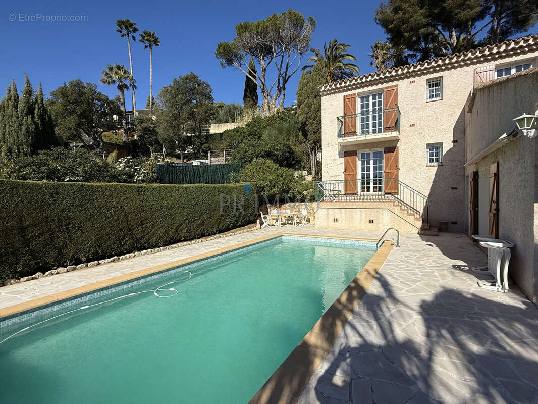 Maison à FREJUS