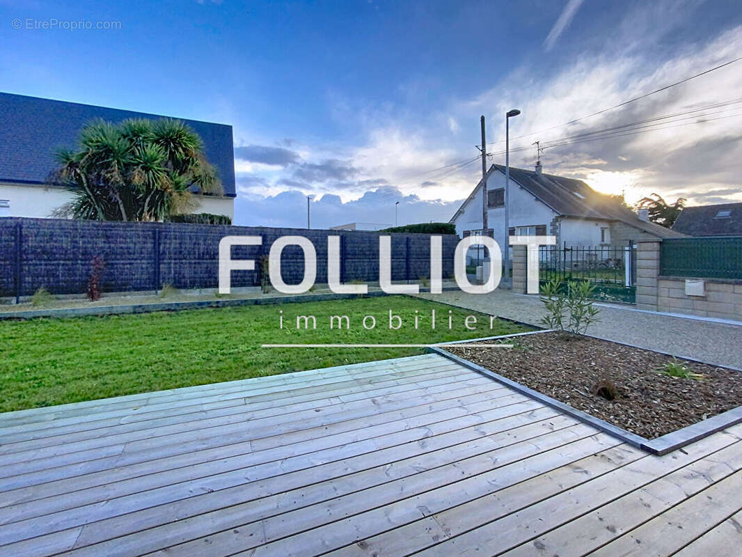 Maison à SAINT-PAIR-SUR-MER