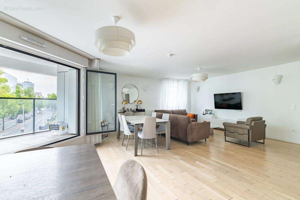 Appartement de 6 pièces de 135.02 m² à Issy-les-Moulineaux - photo 3