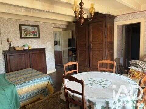 Maison 88 m² à Soyers  - photo 8