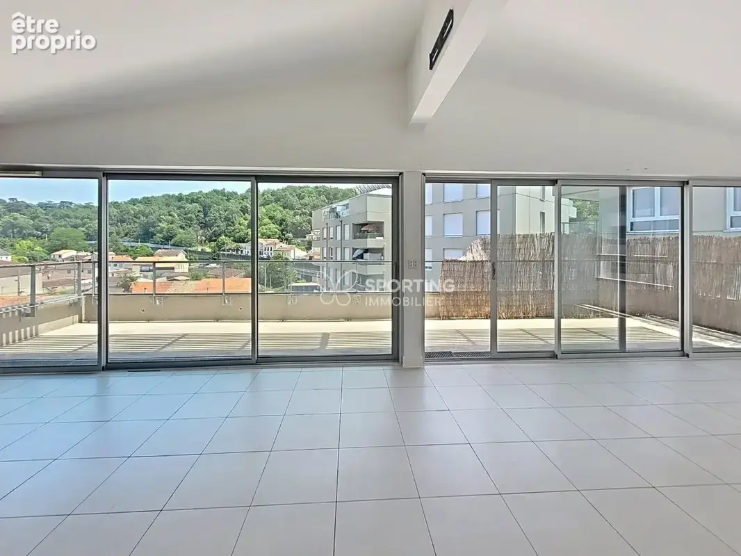 Photo Appartement à Cenon au prix de 299 500€