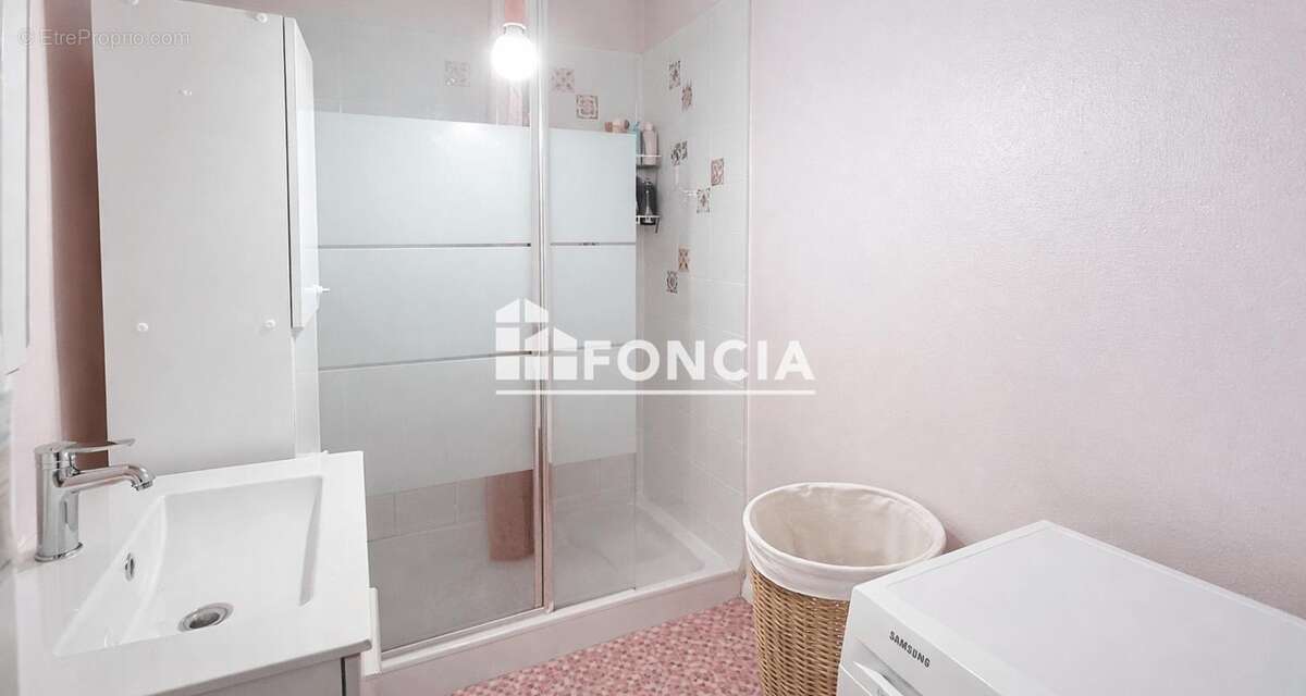 Appartement à HEROUVILLE-SAINT-CLAIR
