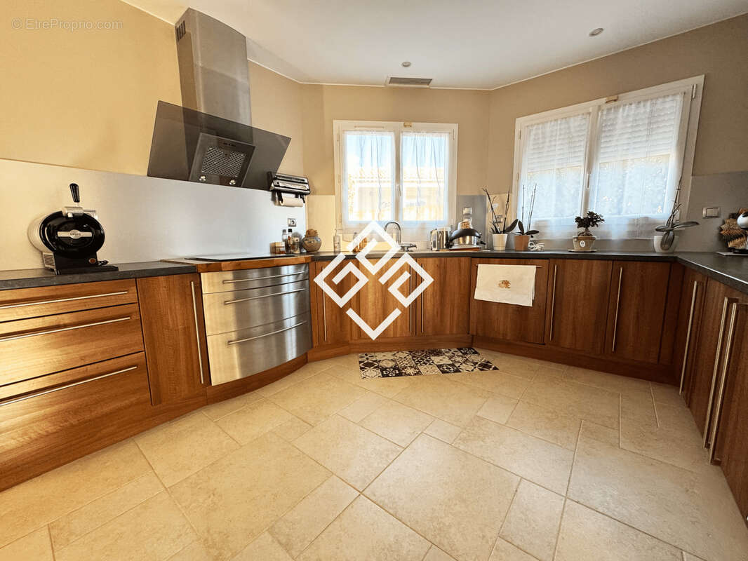 Villa contemporaine avec piscine à Narbonne - photo 10