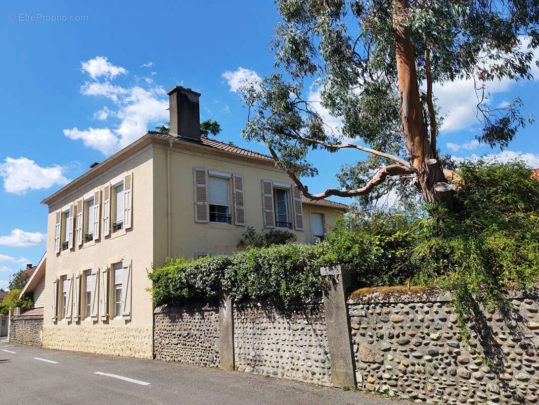 Maison à BIZANOS