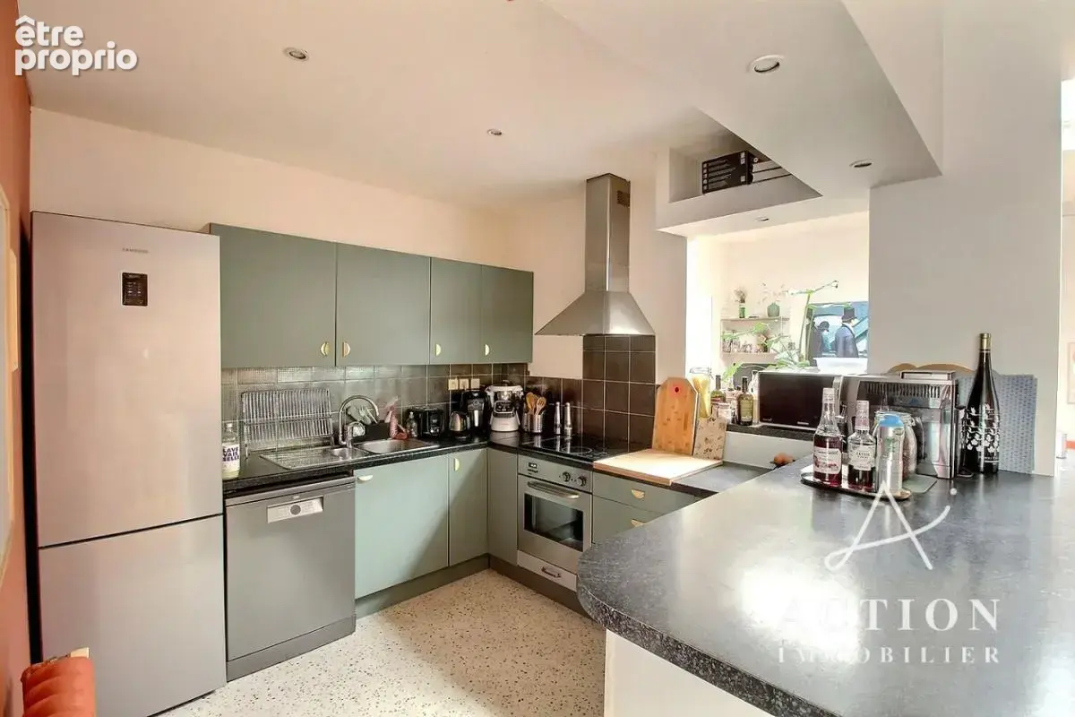 LILLE - Appartement T4 de 137M² avec GARAGE & CAVE - photo 5