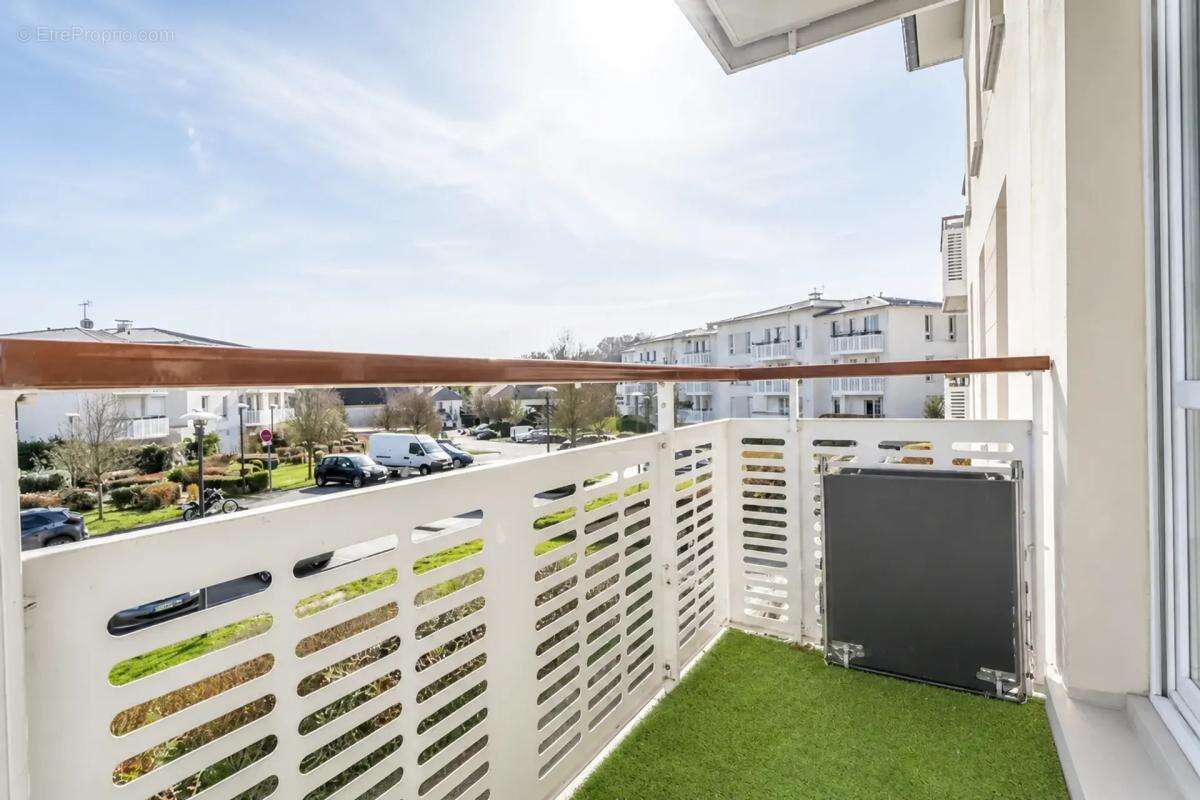 Élégant T3 loué avec balcon à Ecquevilly - photo 3