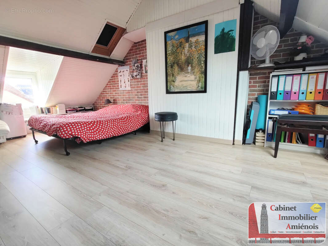 Amiens, proche Gare : Amiénoise 80m2 avec 2 chambres et cour - photo 3