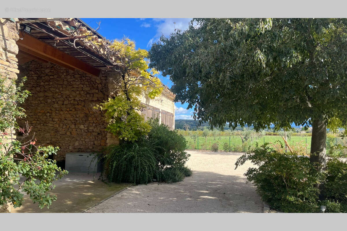 Maison à RASTEAU