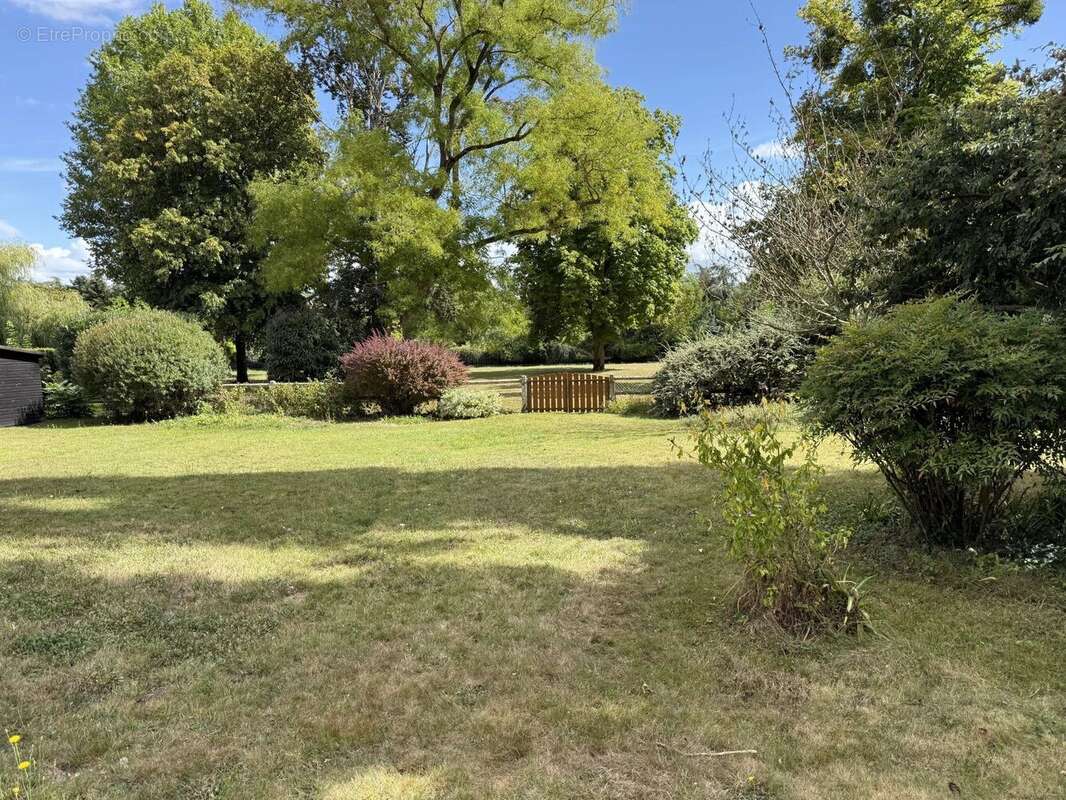Maison à IVRY-LA-BATAILLE