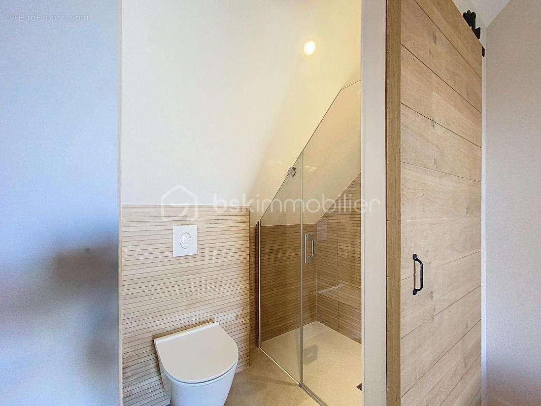 Maison à SAINT-JACUT-DE-LA-MER