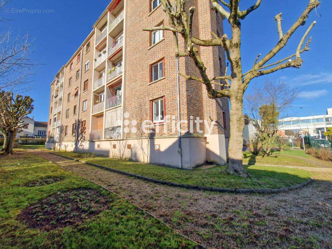 Appartement à VITRY-SUR-SEINE