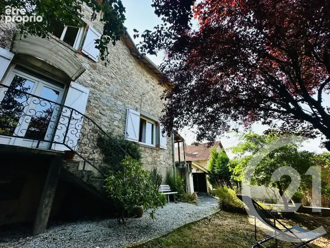 Maison à LE PALAIS-SUR-VIENNE