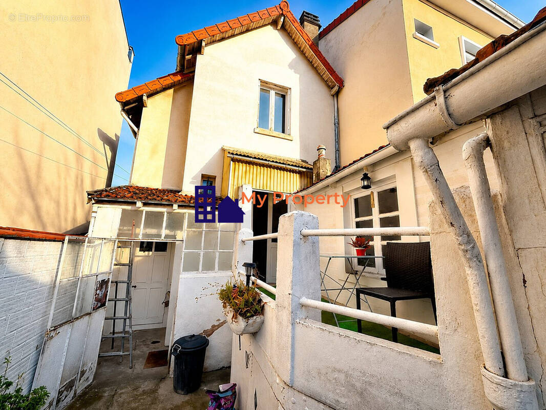 Maison à HOUILLES