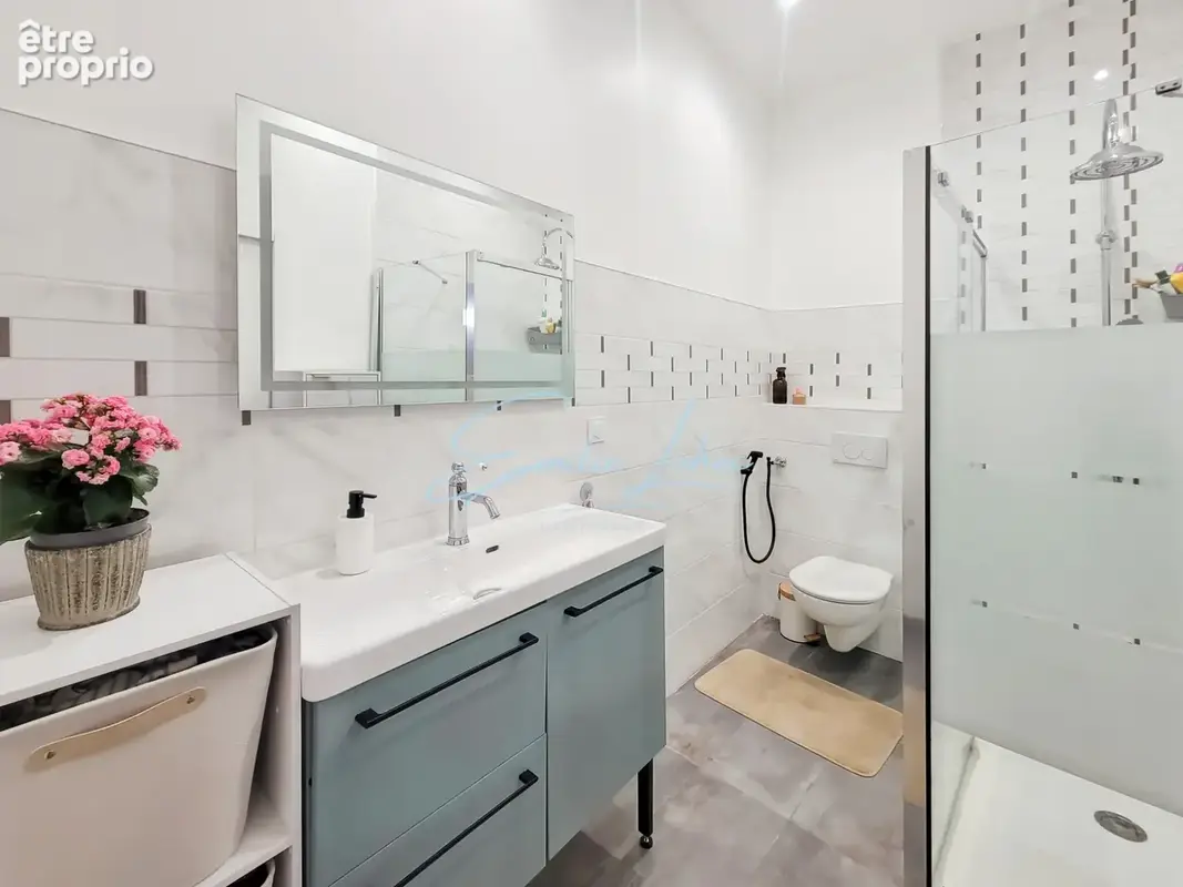 NEVEZ - Superbe duplex T3 rénové, esprit loft, à 7 minutes des plages, au calme, centre bourg! - photo 6