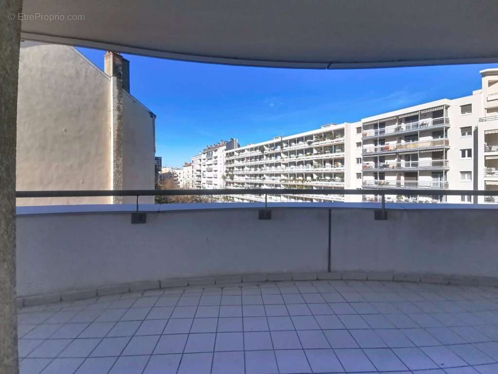 Appartement à VILLEURBANNE