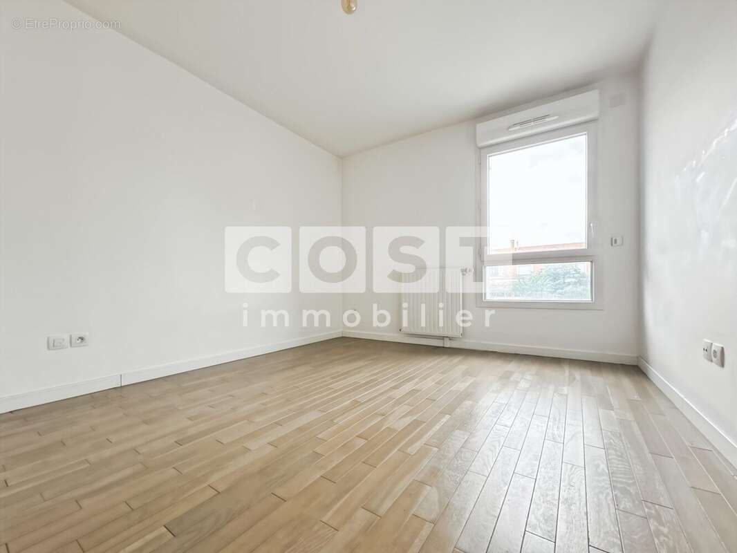 Appartement à BOIS-COLOMBES