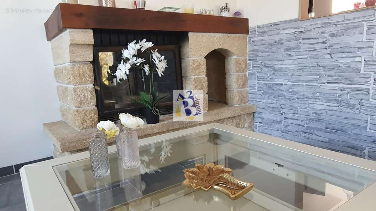 Maison à GARAT