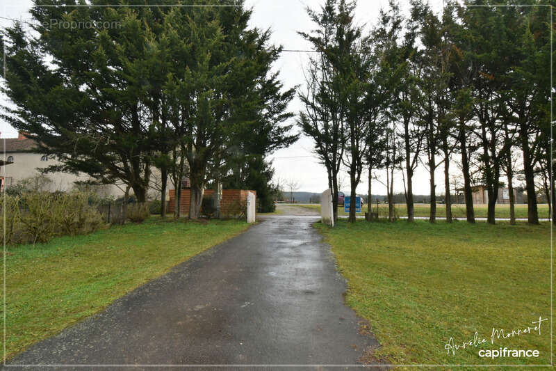 Maison à EPINEUIL-LE-FLEURIEL