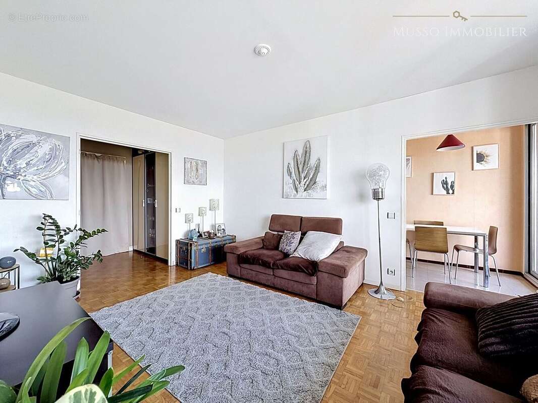 Appartement à MARSEILLE-9E