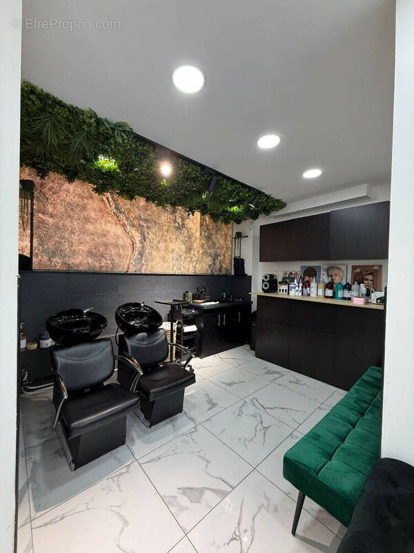 Commerce à MAISONS-LAFFITTE