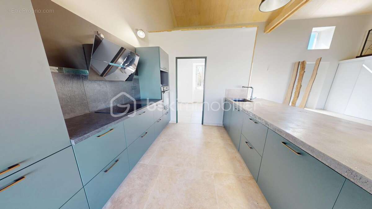 Maison à BARBEZIEUX-SAINT-HILAIRE