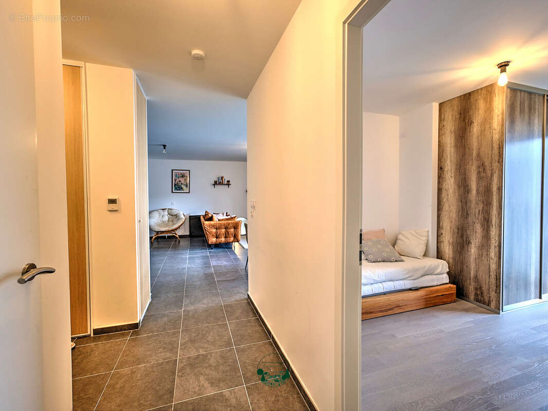 Photo 8 - Appartement à SAINT-GENIS-POUILLY