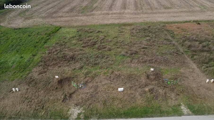 Terrain à MACHAULT