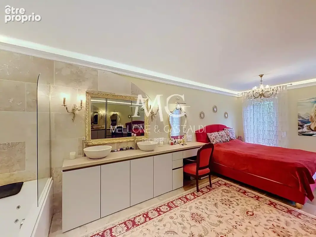 Cannes – haut rue d’antibes – 2 pièces en rez-de-jardin - photo 5