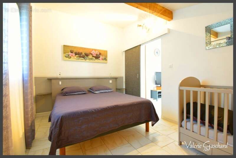 Maison à SAINT-GERMAIN-DU-SALEMBRE
