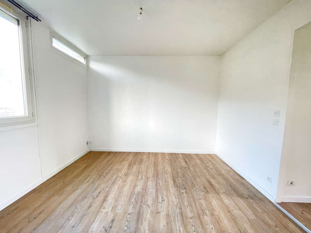 Appartement à LOIRE-SUR-RHONE